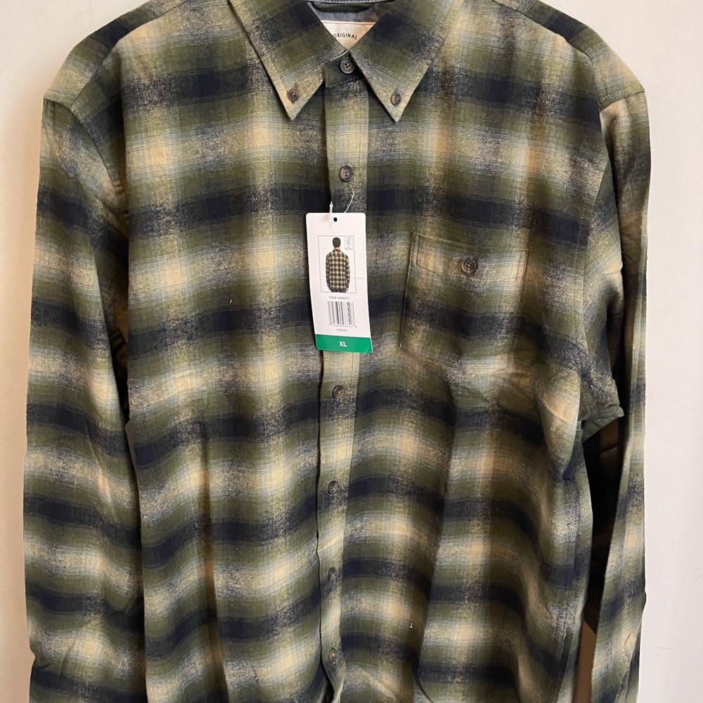 Men's Plaid Wreather Proof Vintage Button -Down Shirt - Green and Black